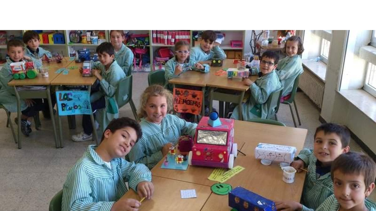 Alumnos del colegio La Asunción de Ponferrada.