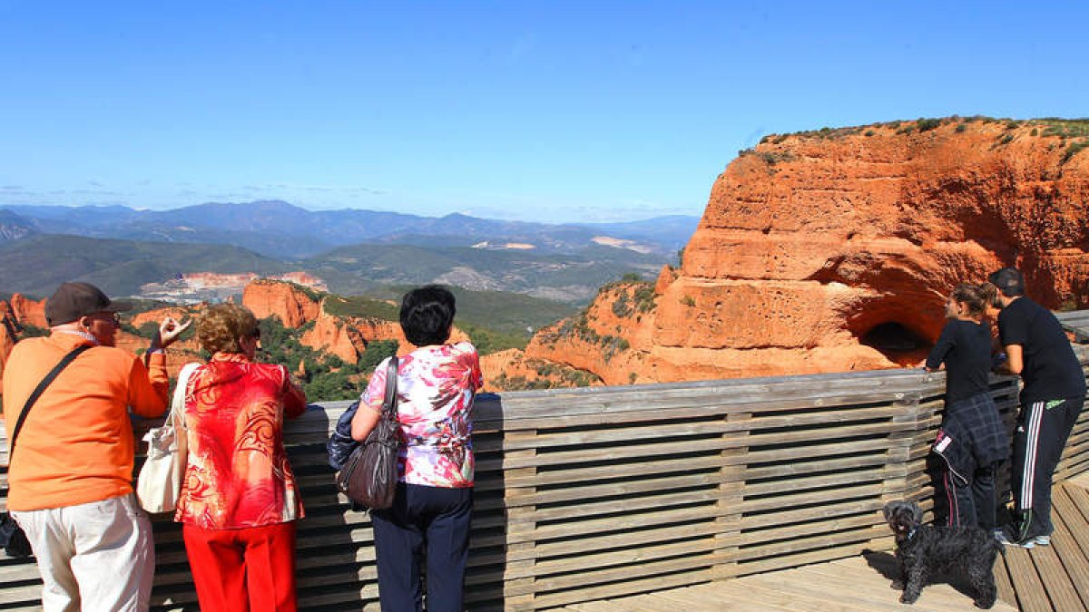 El incremento de visitantes a Las Médulas ronda el 40% con respecto al año anterior
