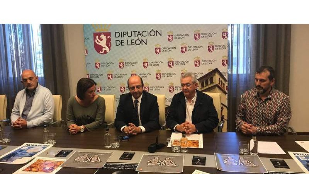 Un instante de la presentación del programa de cultura y ocio. DL