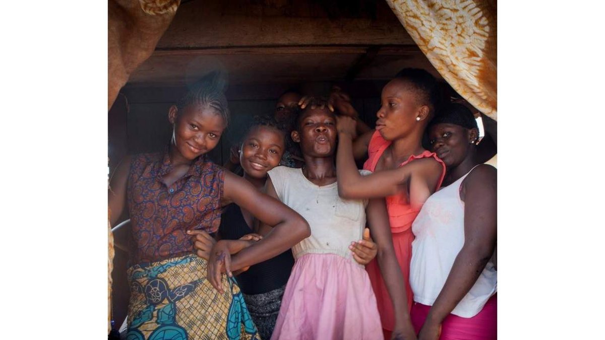 Fotografía del proyecto de Oto Marabel sobre la prostitución en Sierra Leona. OTO MARABEL