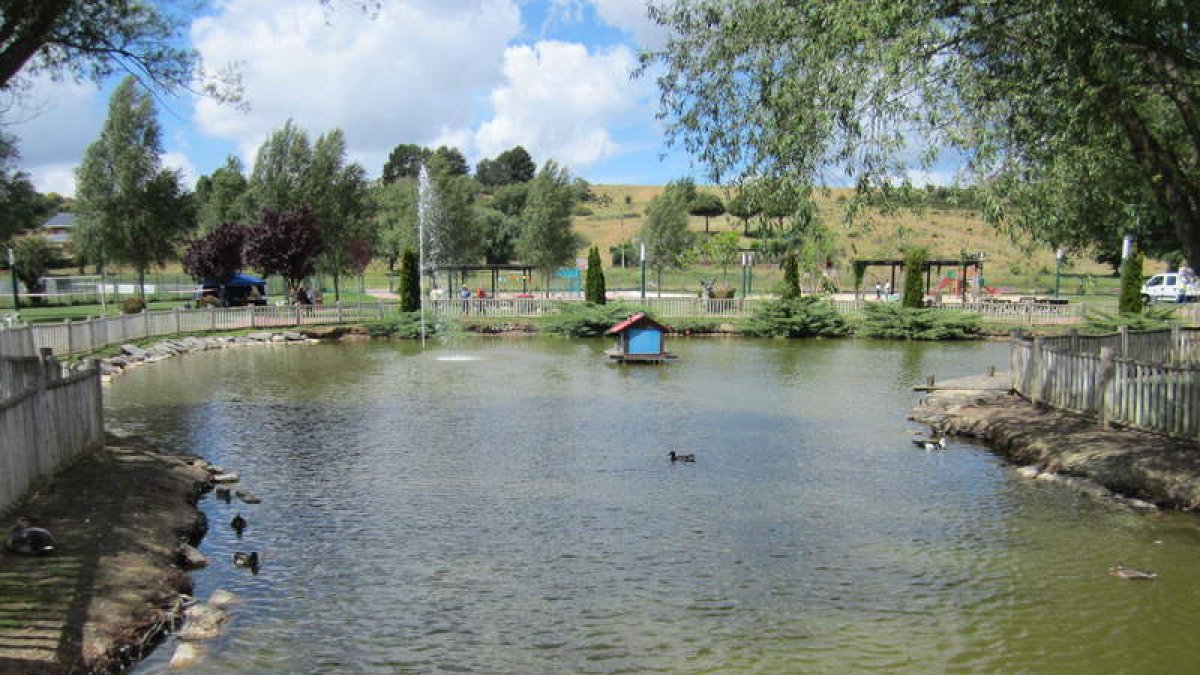 El parque de los Patos acogerá gran parte de las actividades de estas fiestas. DL