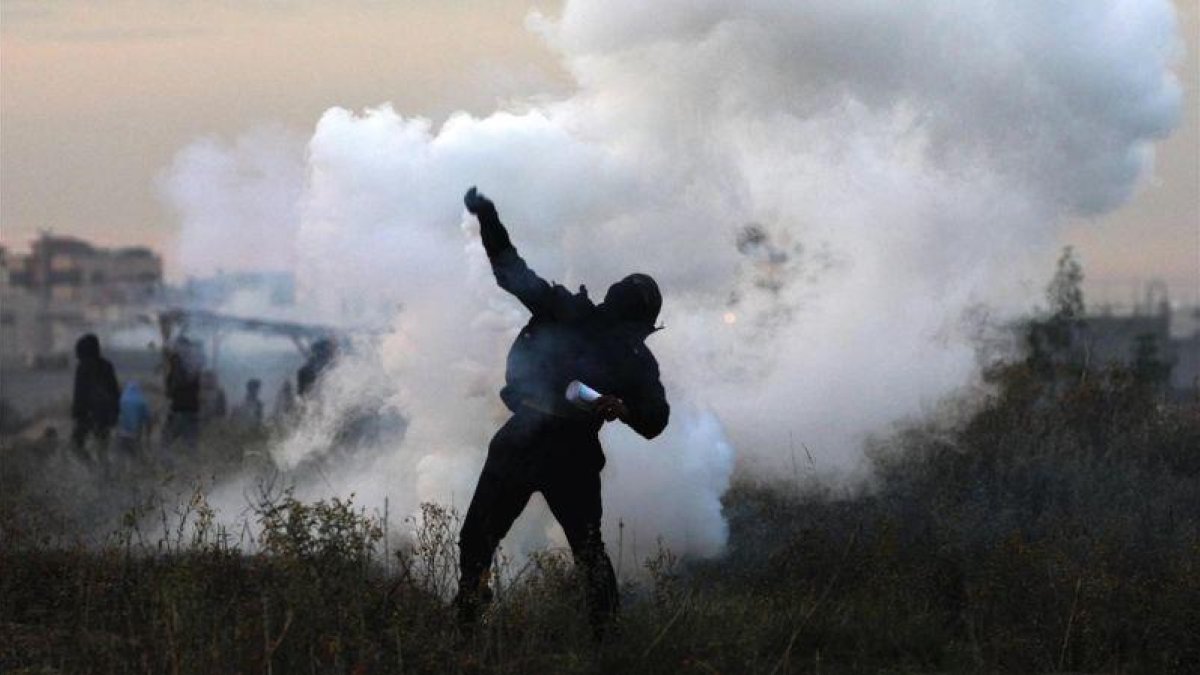 Imágenes de los incidentes registrados este lunes, en Gaza.