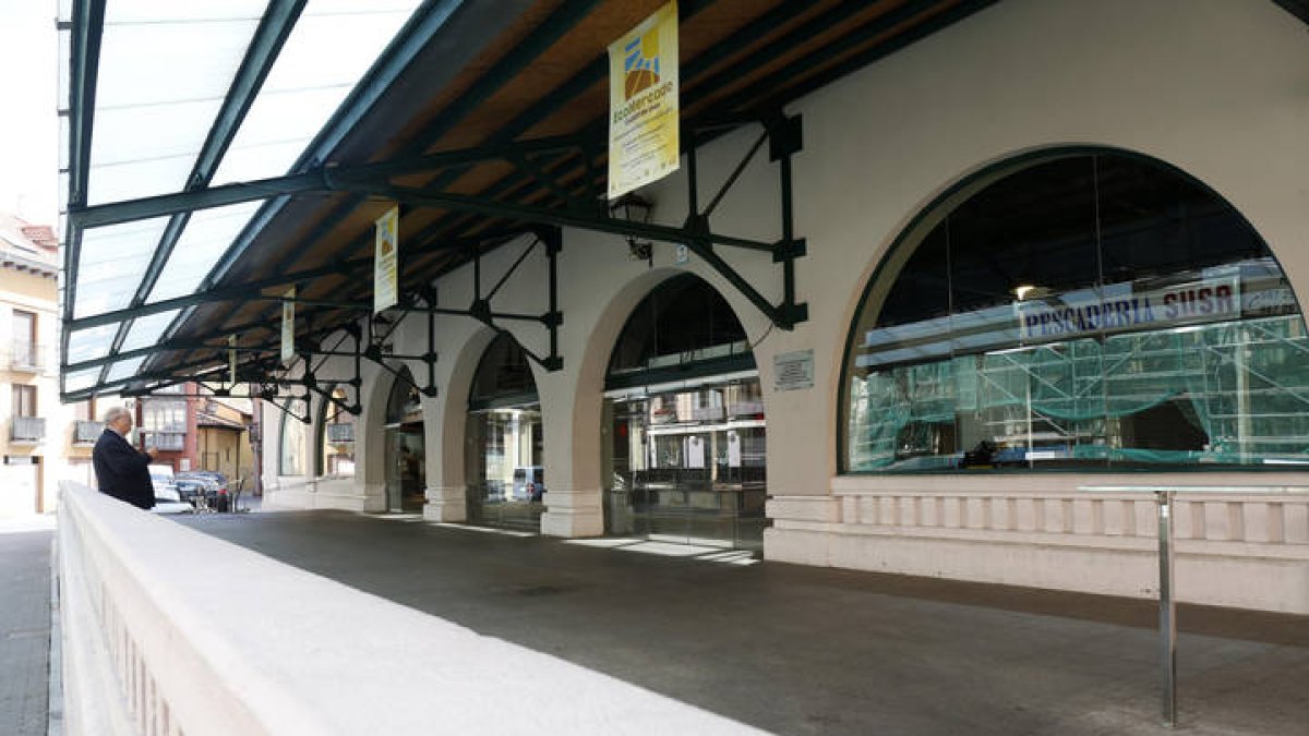 Reportaje del mercado Conde Luna. F. Otero Perandones.