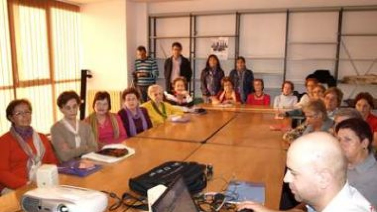El alcalde asistió al comienzo del programa «Tú también».