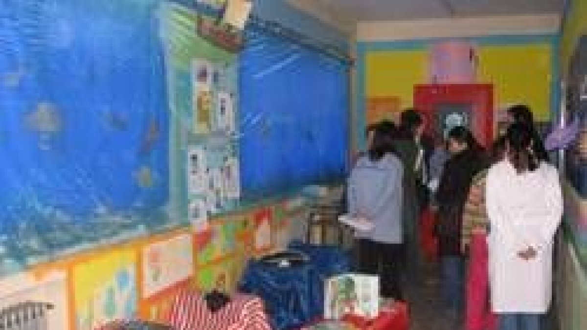 La imagen muestra una vista parcial de la sala del mar que forma parte de la exposición del centro