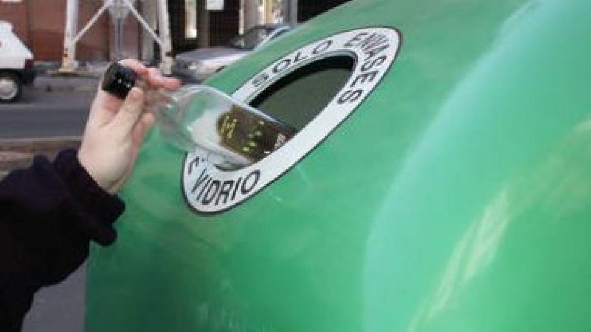 La asociación juvenil Auryn quiere fomentar el reciclado entre los jóvenes.