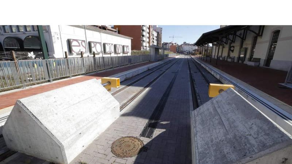 Las obras de la integración de Feve están terminadas y listas para llegada de los trenes a la estación de Matallana, en Padre Isla. RAMIRO