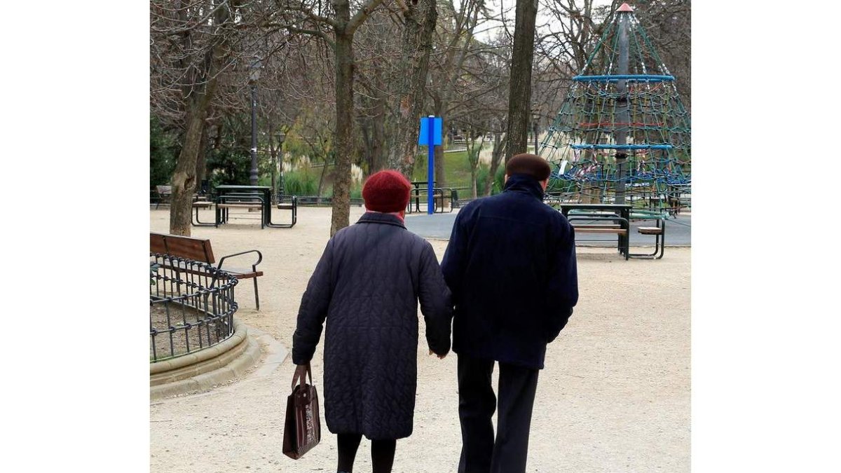 Funcas prevé que la población de más de 60 años pase de 1.050 millones en 2020. NICO RODRÍGUEZ