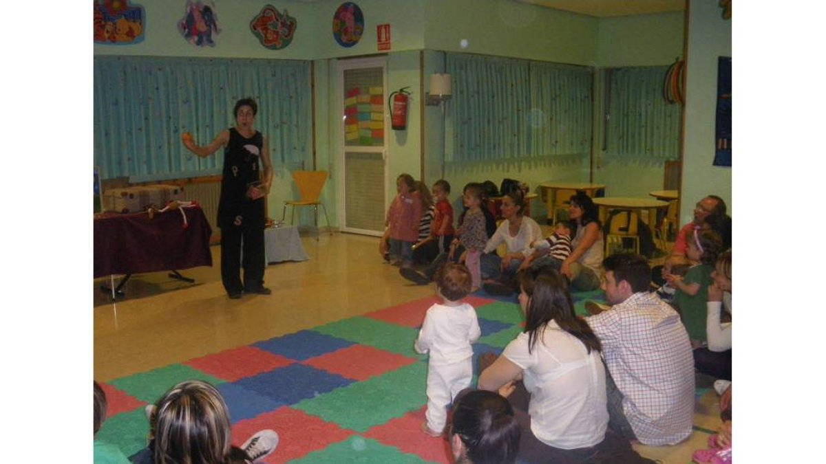 Imagen del taller celebrado en la guardería Nuevo Amanecer.