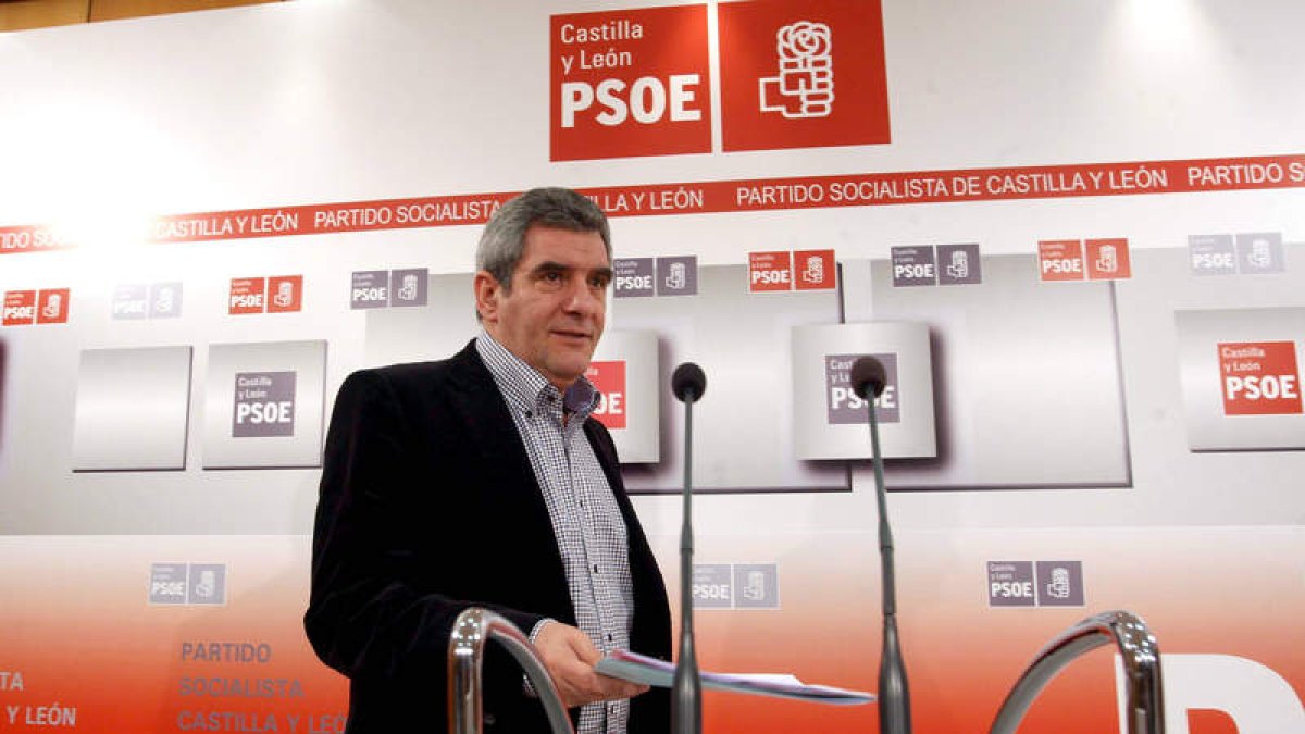 Julio Villarrubia en un momento de la rueda de prensa ofrecida ayer en Valladolid.