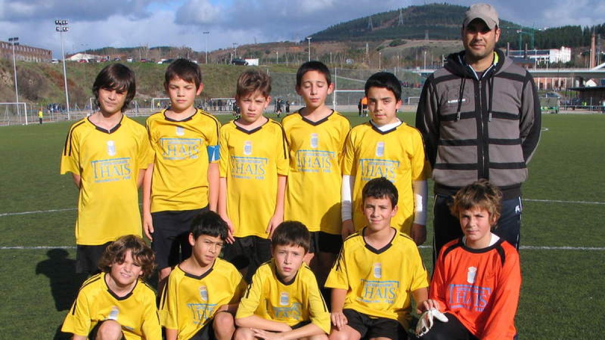Formación del Puente Domingo Flórez de la 1ª Alevín.