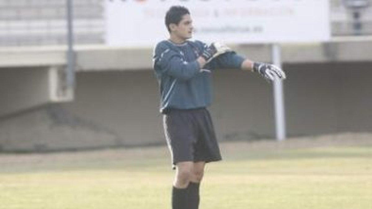 Luceño evitó el empate de los asturianos al detener una pena máxima en la segunda parte.