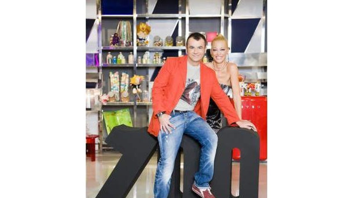 Jorge Javier Vázquez y Belén Esteban en una imagen promocional.