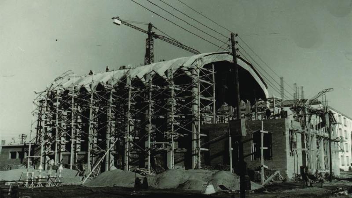 Obras de construcción del templo