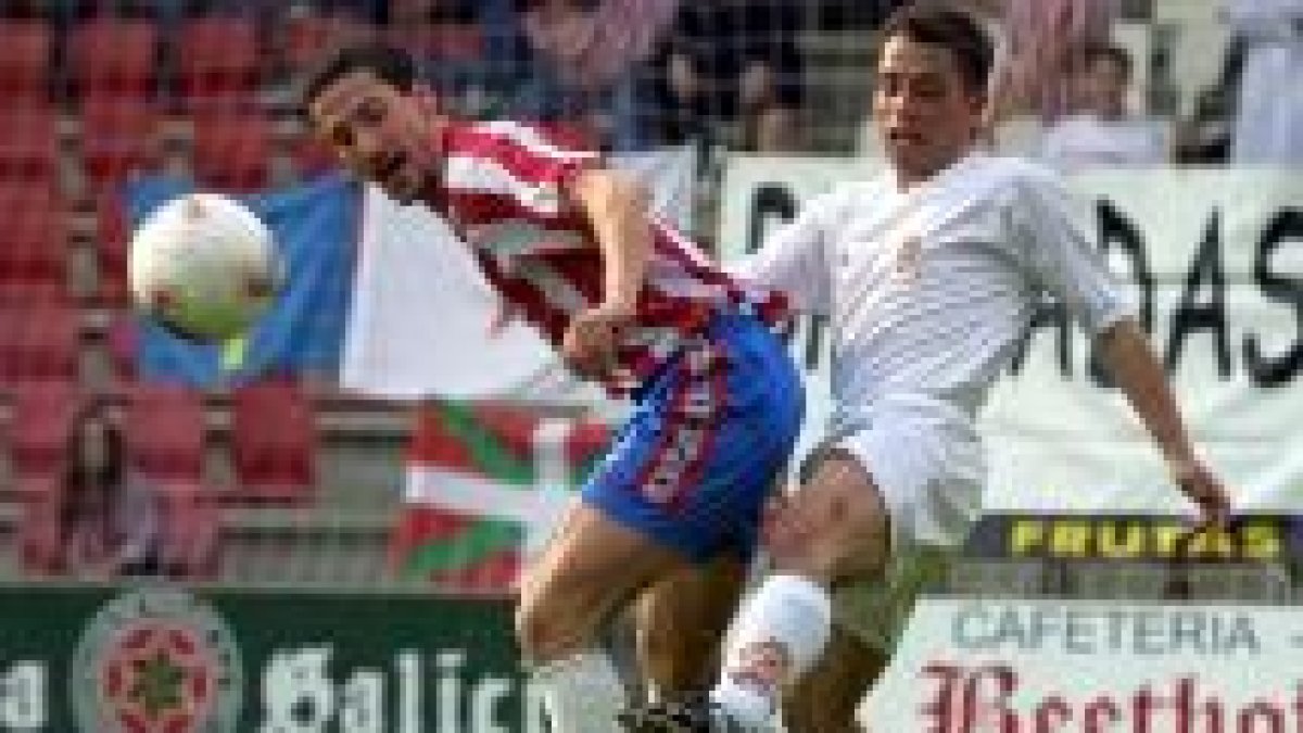 Iván Casquero tuvo demasiadas dificultades para contener la presión del equipo gallego