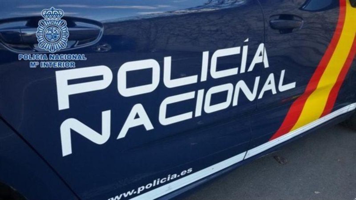 Vehículo de la Policía Nacional Vehículo de la Policía Nacional.