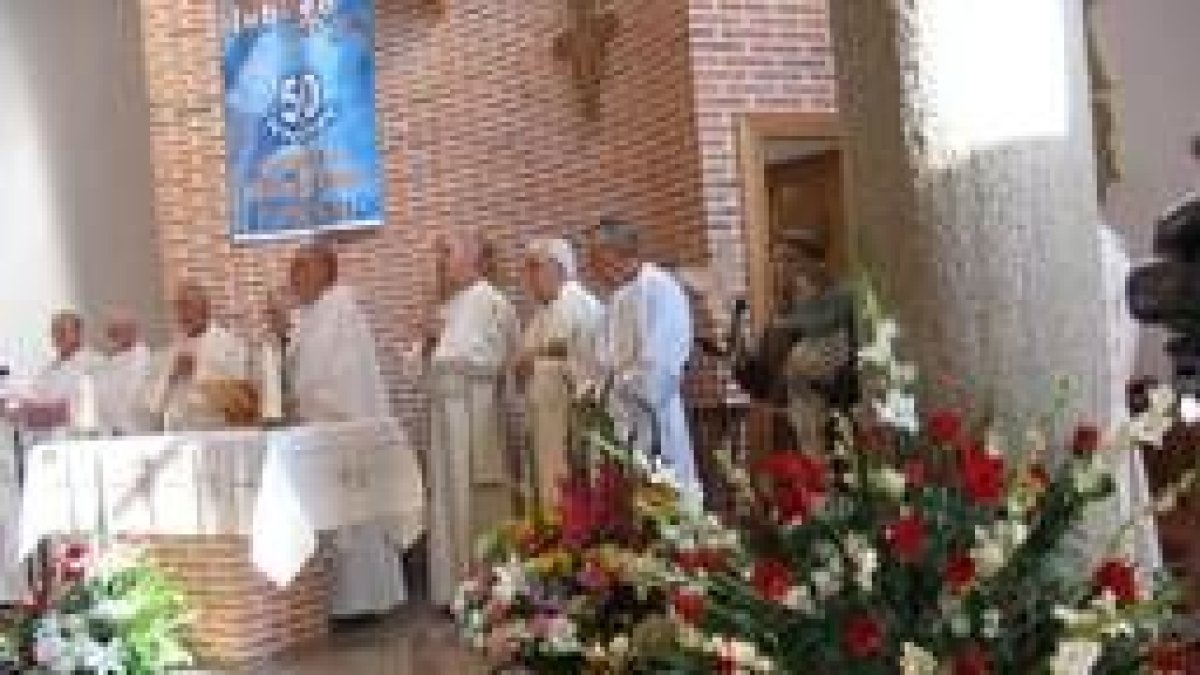 Un momento de la homilía en la residencia de la Virgen de la Era