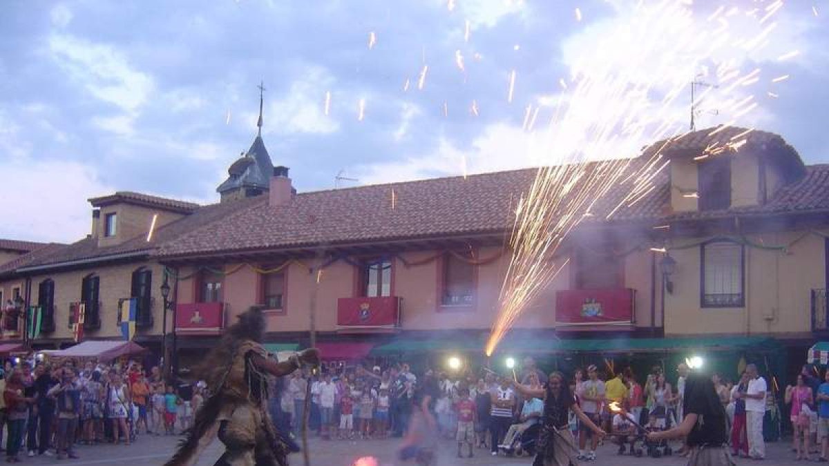 Durante los tres días habrá actuaciones de todo tipo en las calles de Mansilla de las Mulas.