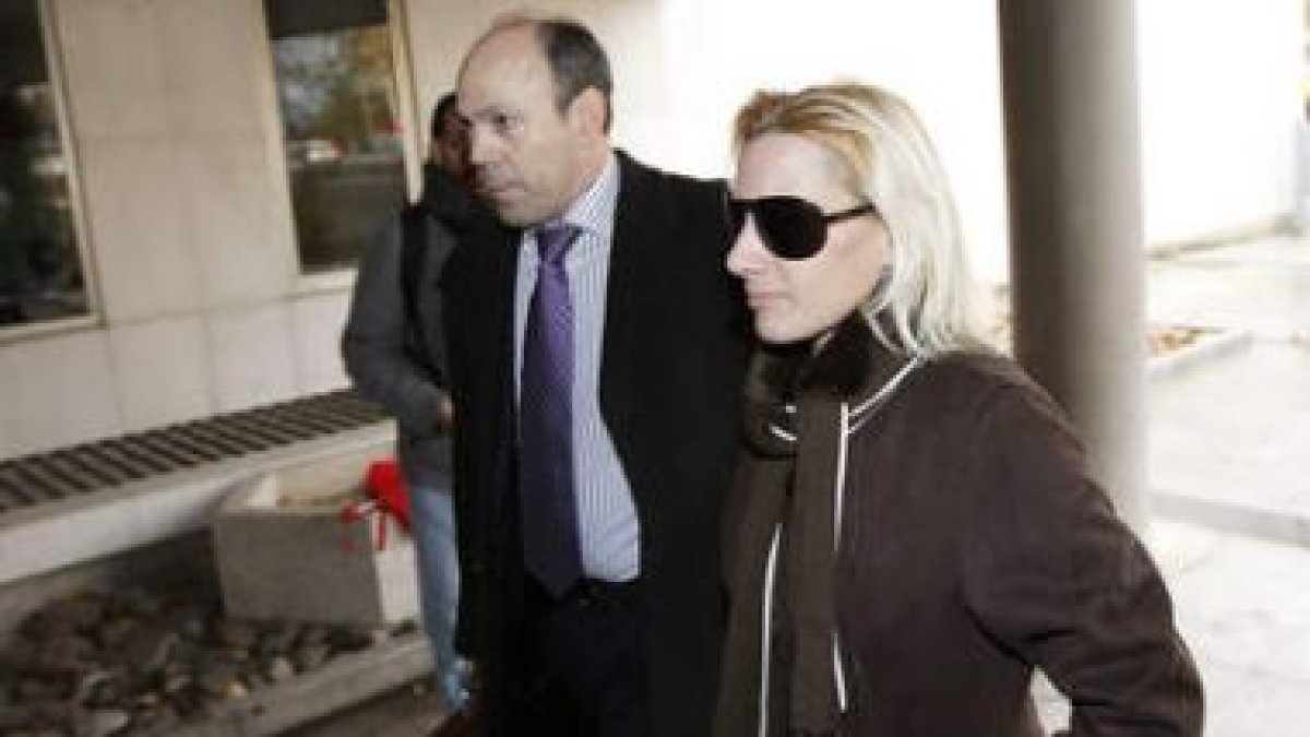 Marta Domínguez, a su llegada al Juzgado nº 24 en Madrid para prestar declaración.