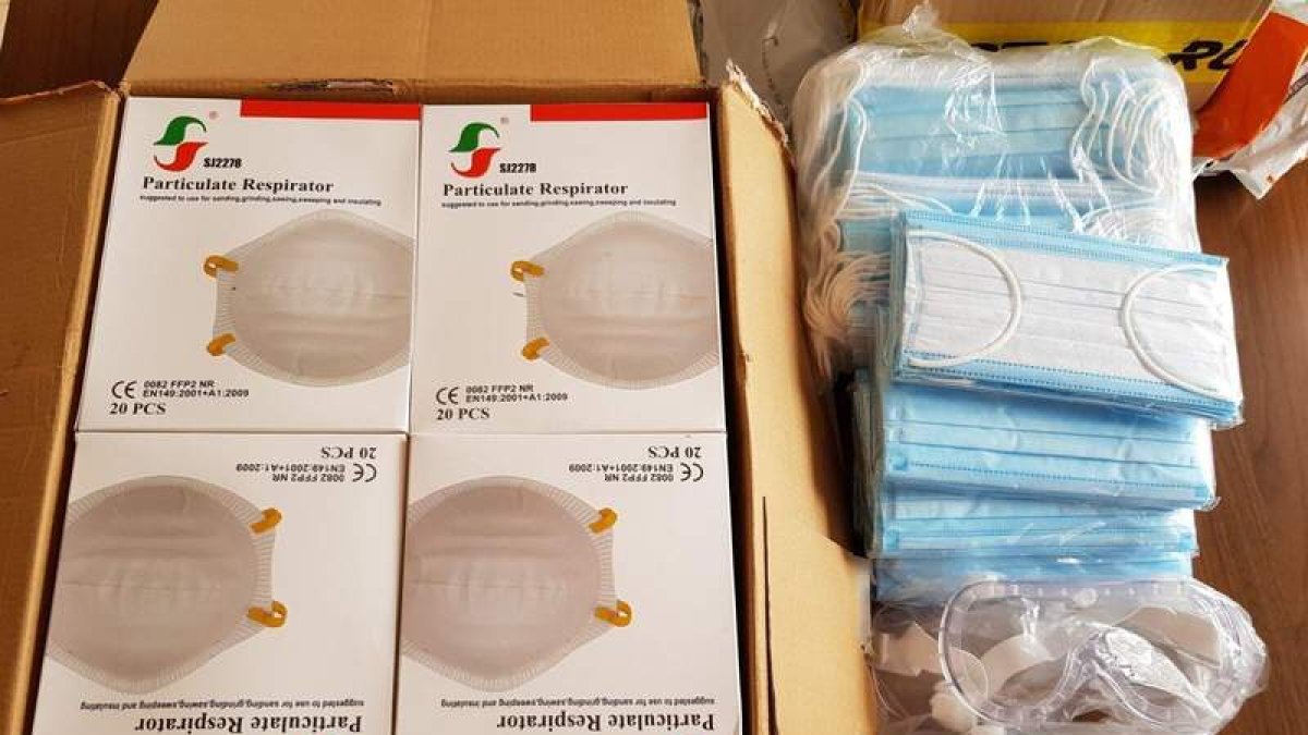 Mascarillas que han llegado a La Bañeza desde China. DL