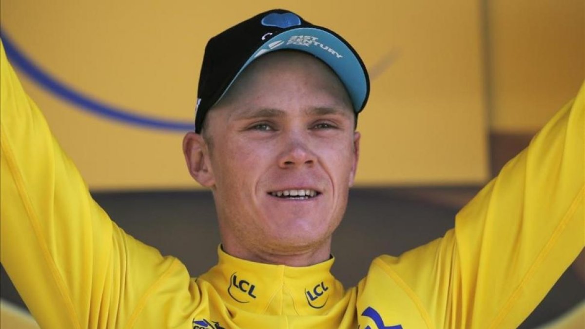 Chris Froome, con el jersey amarillo del Tour.
