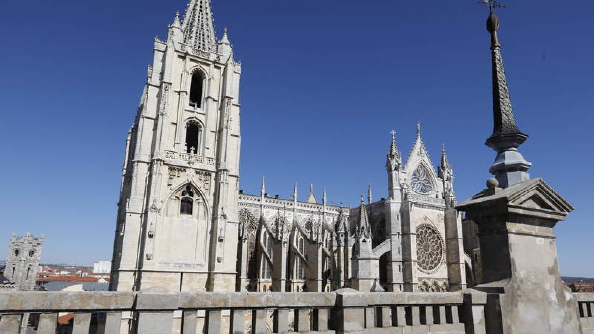 La Catedral ha recibido sumados los dos últimos años los mismos visitantes que en 2019. MARCIANO PÉREZ