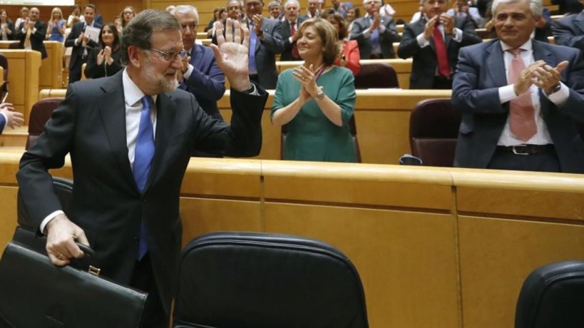 Rajoy llega a la sesión de control en el Senado, el martes 23 de mayo.