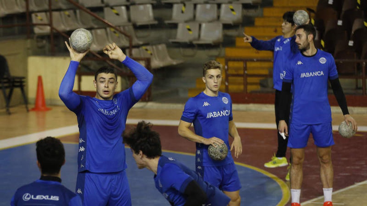 El conjunto leonés se mide mañana al Valladolid y el domingo al Huesca. FERNANDO OTERO
