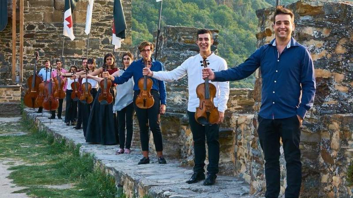 Imagen promocional de la Camerata Clásica de Ponferrada. DL