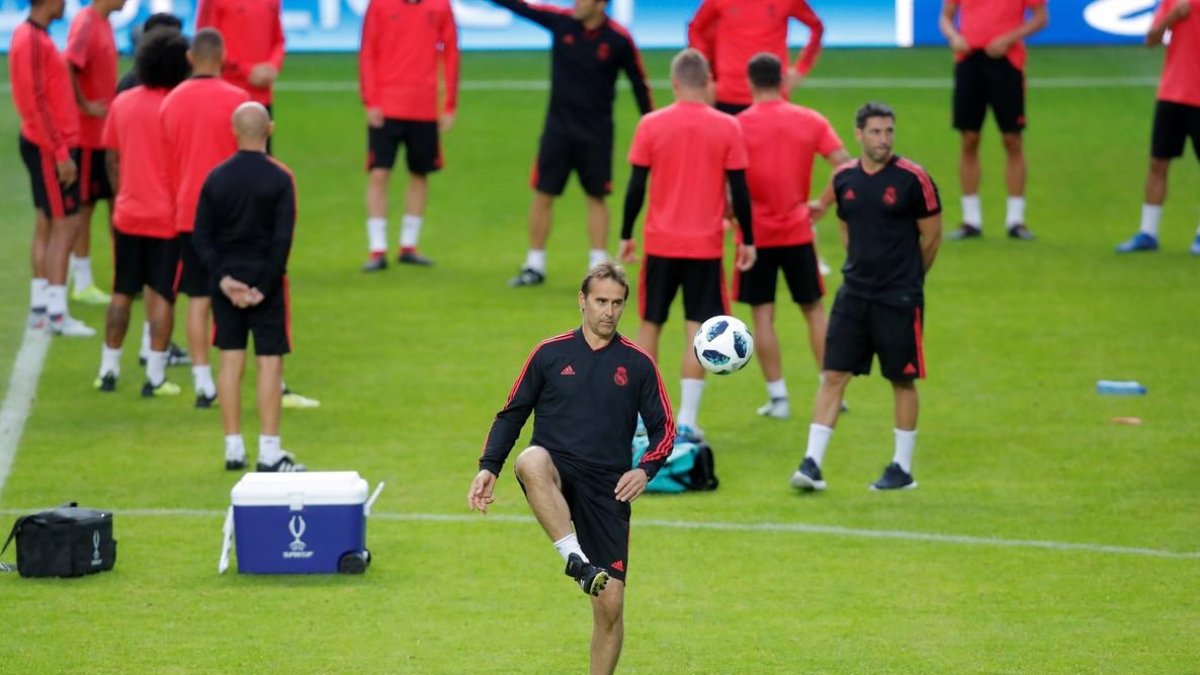 Julen Lopetegui durante el entrenamiento del Real Madrid en Tallin