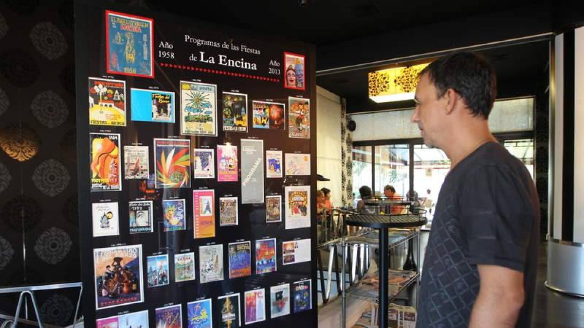 La exposición, que recoge más de 30 programas desde 1958.