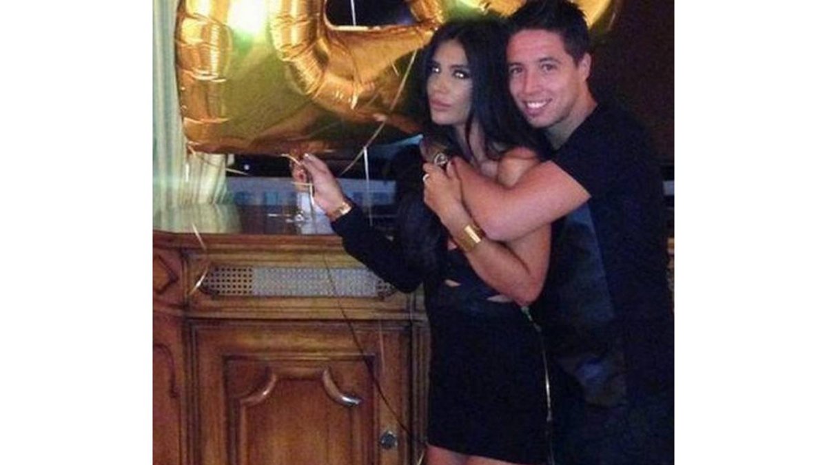 El futbolista francés Samir Nasri y su pareja, la modelo española Anara Atanes.