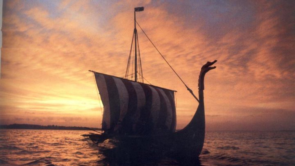 Una nave vikinga.
