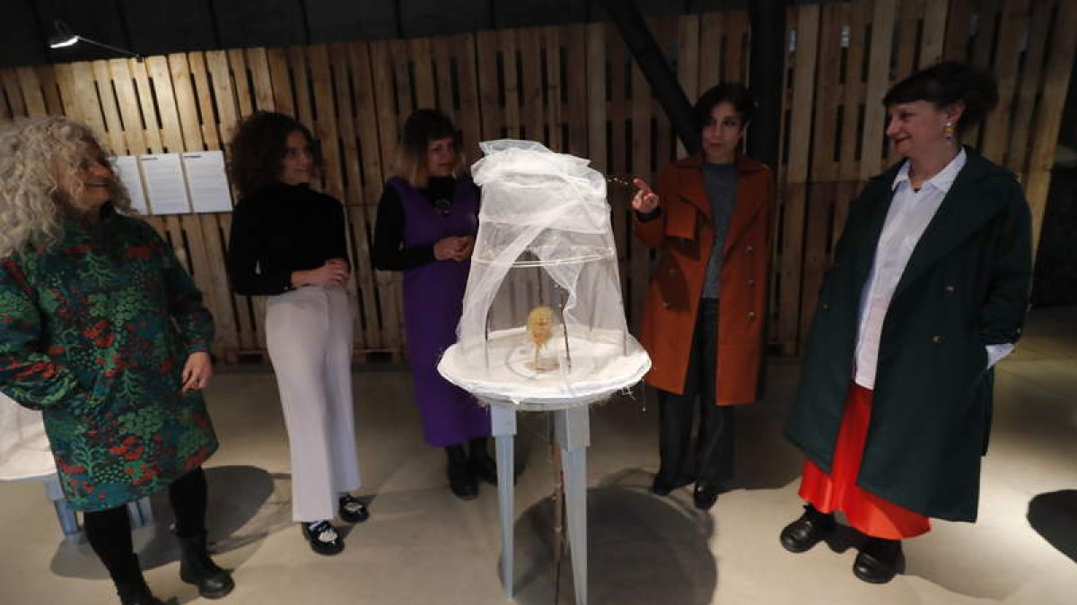 Inauguración de la exposición en la Fábrica de Luz, el pasado viernes. ANA F. BARREDO