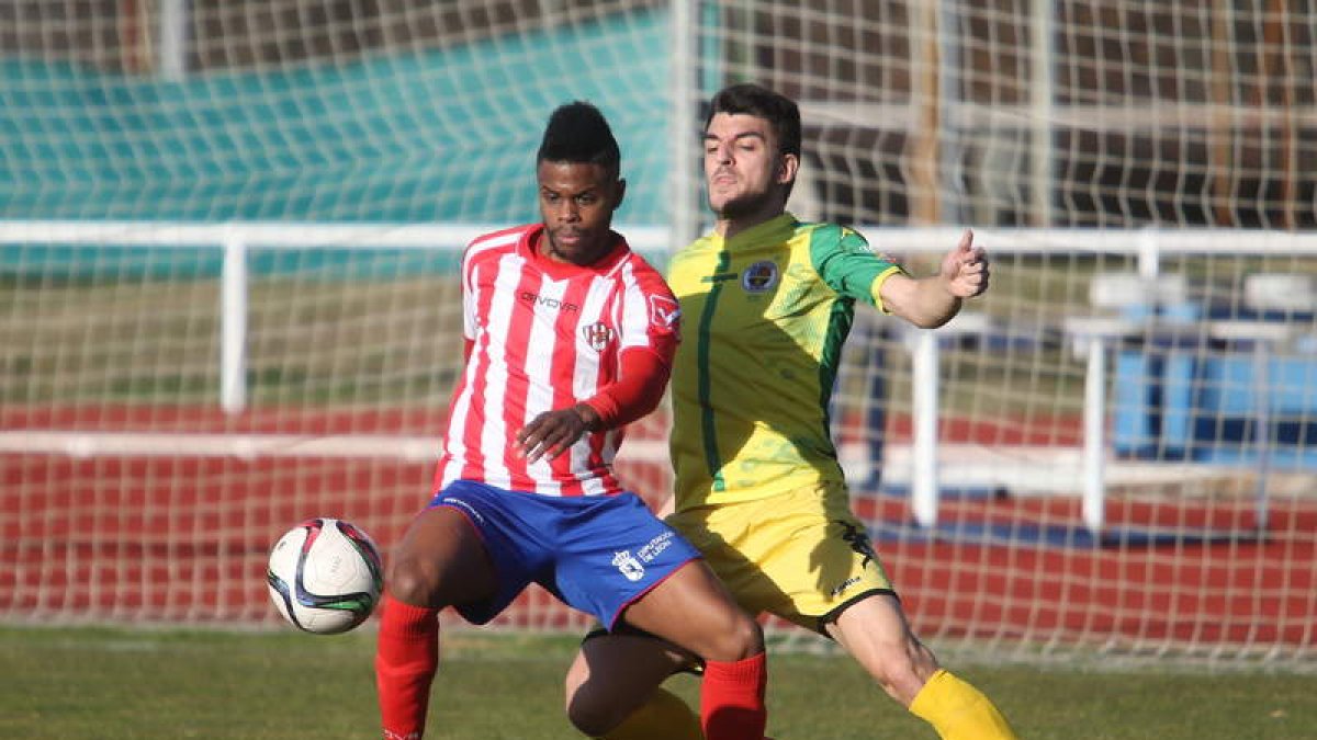 El equipo rojiblanco terminó cayendo ante el Palencia.