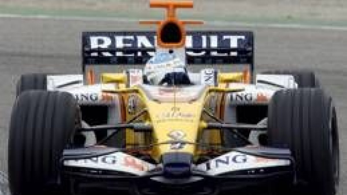 El nuevo bólido de Alonso rodó ayer pese a la niebla por el circuito valenciano de Cheste