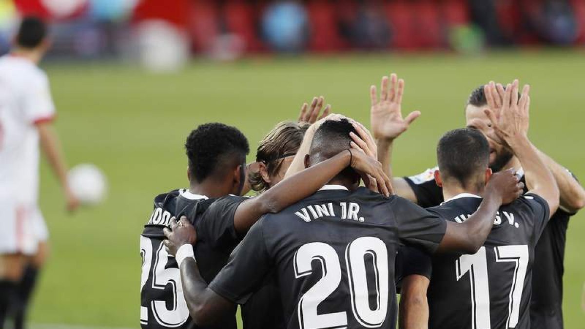 El Madrid superó su enésima ‘final’ de la temporada en Sevilla pero ahora se la juega en Europa. M. V.