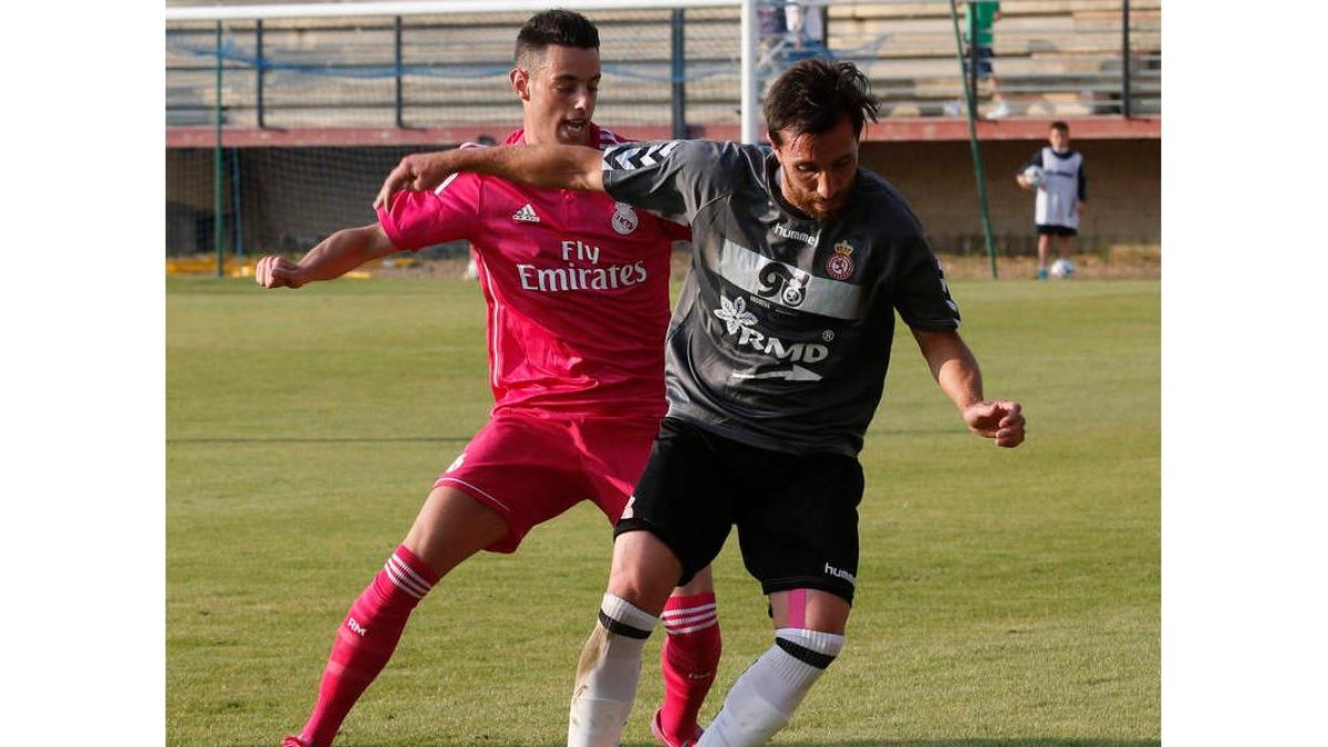 La Cultural y el Real Madrid Castilla no pasaron del empate sin goles.