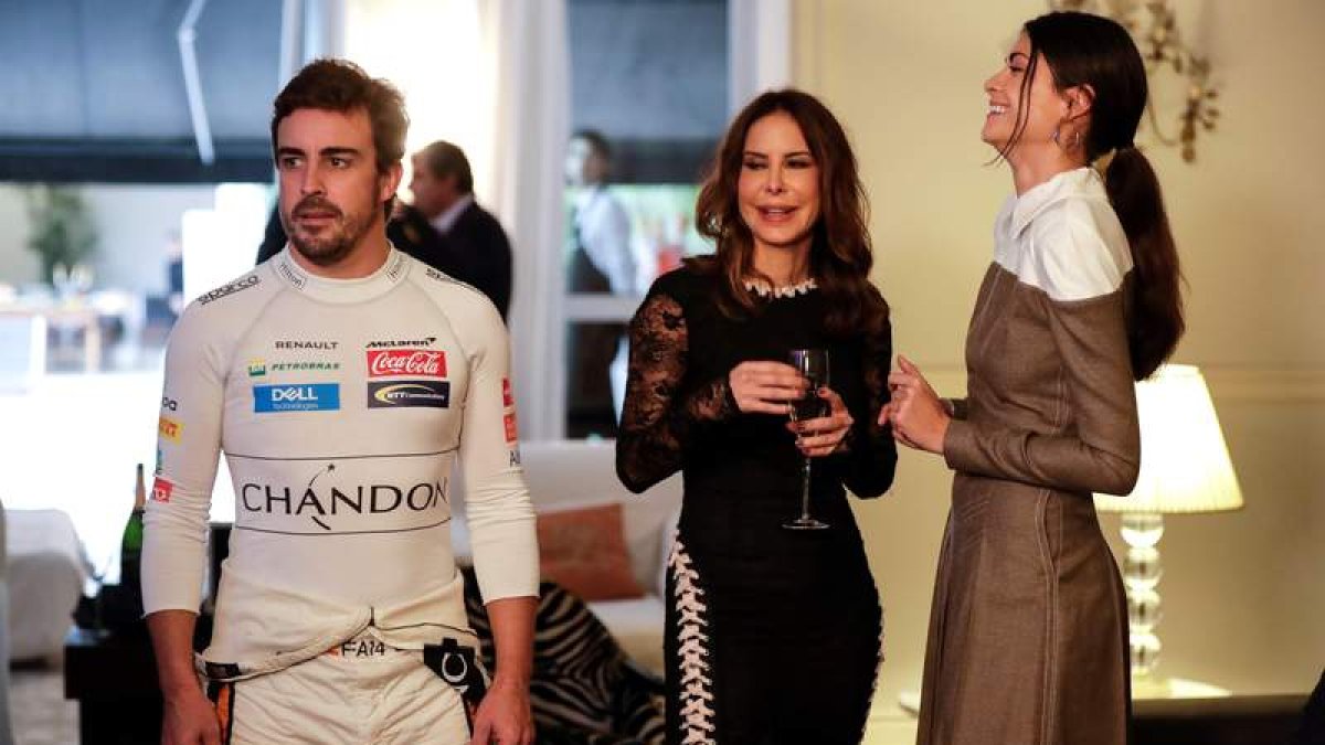 El piloto español Fernando Alonso, en un acto promocional en Brasil. SEBASTIÃO MOREIRA