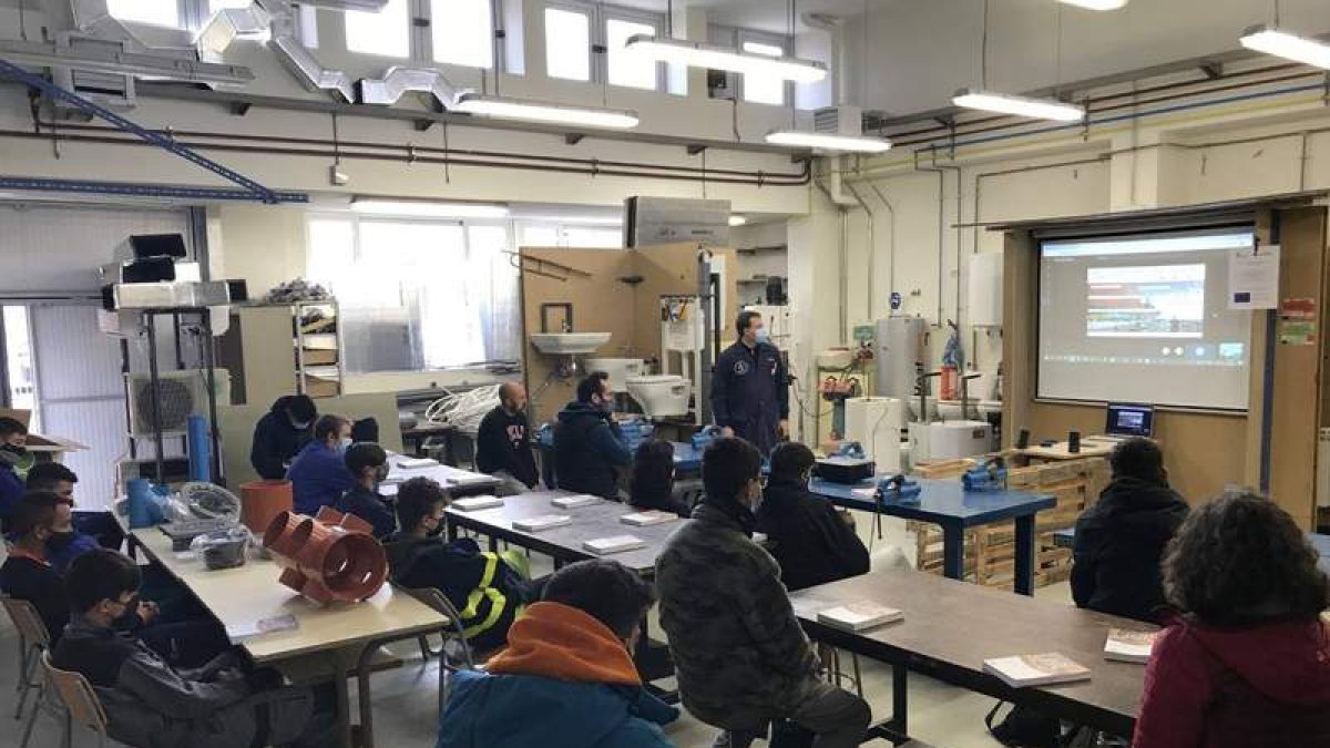 Una de las aulas del Centro Integrado Tecnológico Industrial de la capital leonesa. DL