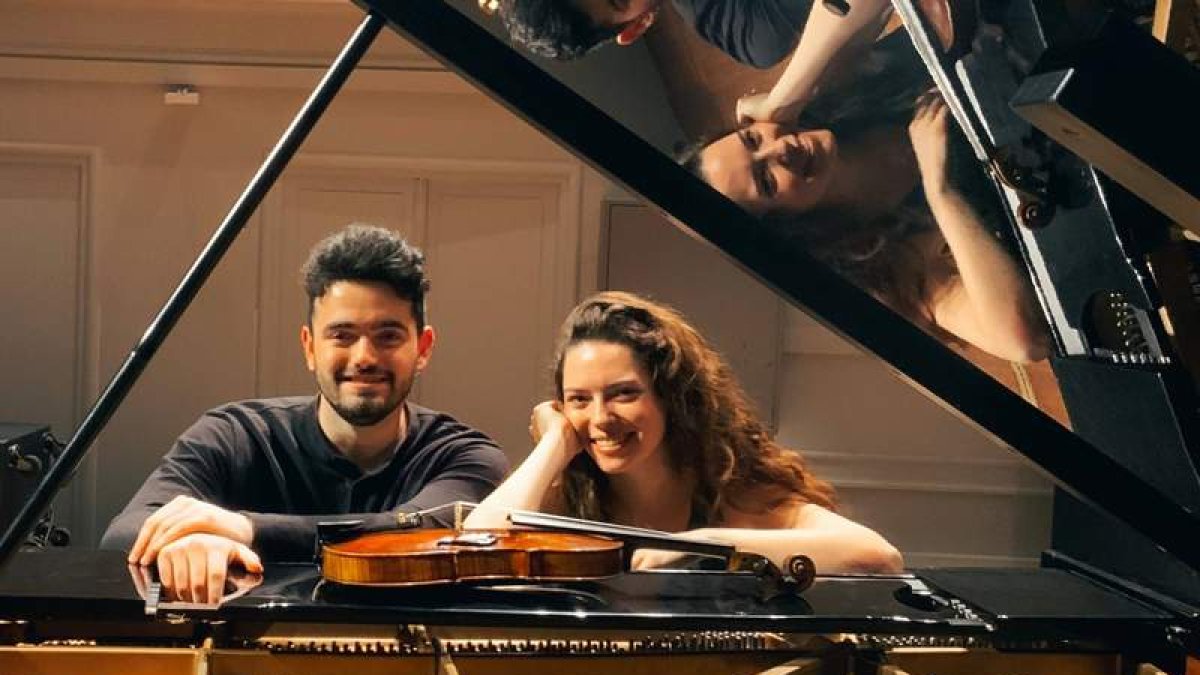 Susana Feito, violín y Lázaro Fernández, piano, son los protagonistas hoy en Eutherpe. DL