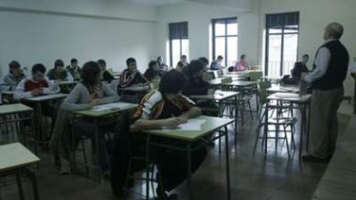 El instituto ponferradino acoge al mayor número de alumnos que se involucra en actividades sociales