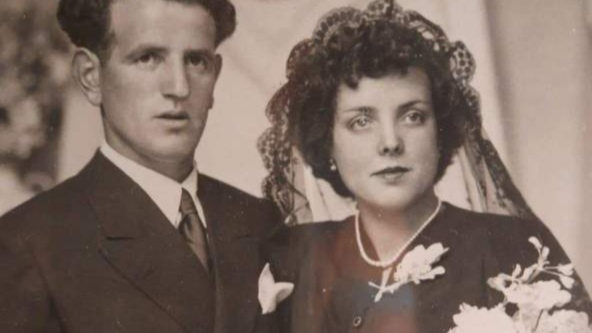 Basilio López Casado y Rosario Fernández Escanciano el día de su boda. DL