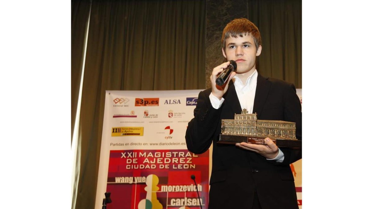 Magnus Carlsen cuando se proclamó campeón del Magistral de Ajedrez Ciudad de León con 18 años.