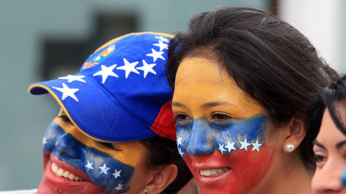 Casi 19 millones estaban convocados ayer a las urnas en Venezuela.