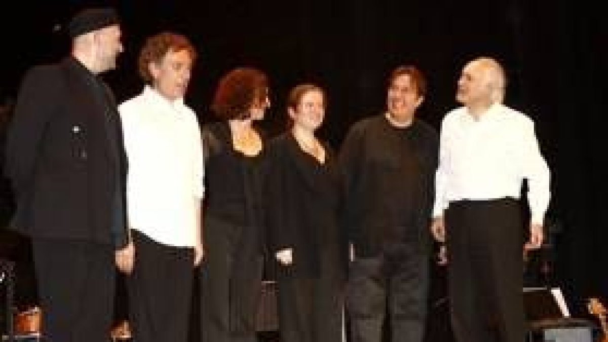 Mestre y Prada con Mariana Cores, Sacha Crisa, Cuco Pérez y Luis Delgado
