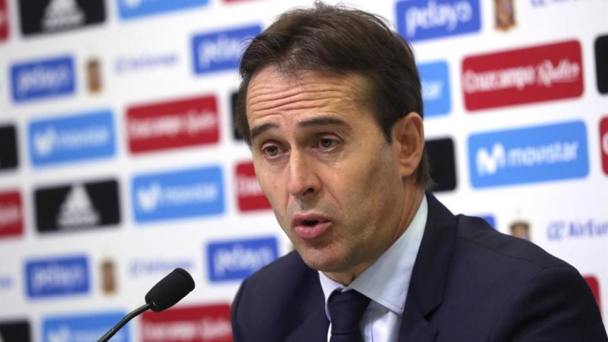 Lopetegui, durante la rueda de prensa en Las Rozas.