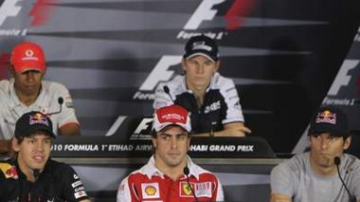 Vettel, Alonso, Webber (abajo), Hamilton y Hulkenberg.