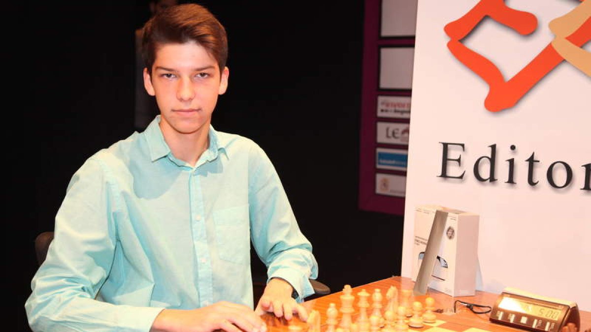 El joven campeón leonés de ajedrez, Héctor Laiz.
