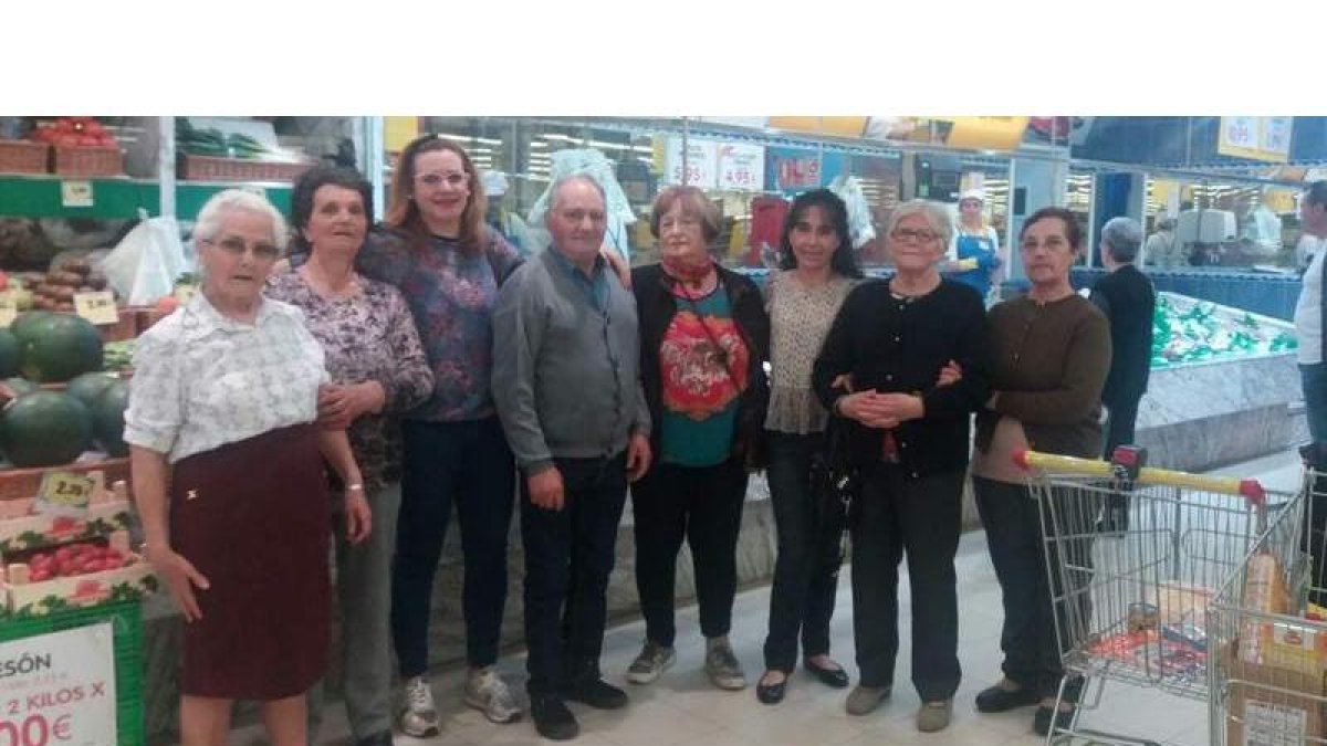 El grupo de usuarios y monitoras que participó en la actividad. DL